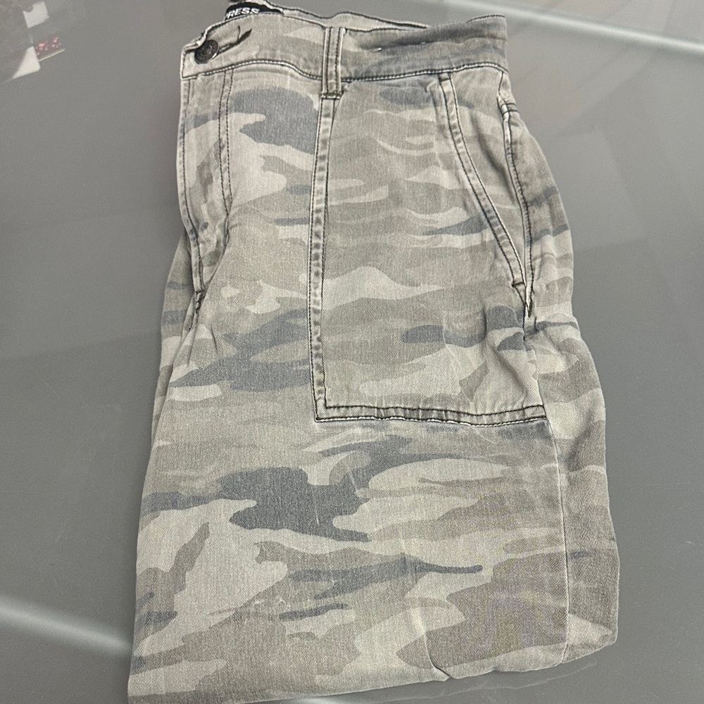 Express Gray Camouflage Pants